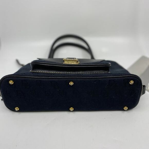 Dooney & Bourke Black Large Leather Shoulder Bag - Picture 4 of 9